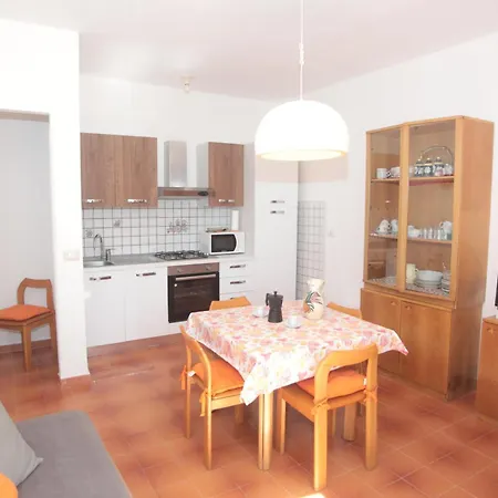 Residenz Cala Di Seta Dreizimmer-wohnung Mario Fuer 5 Personen Appartement Calasetta